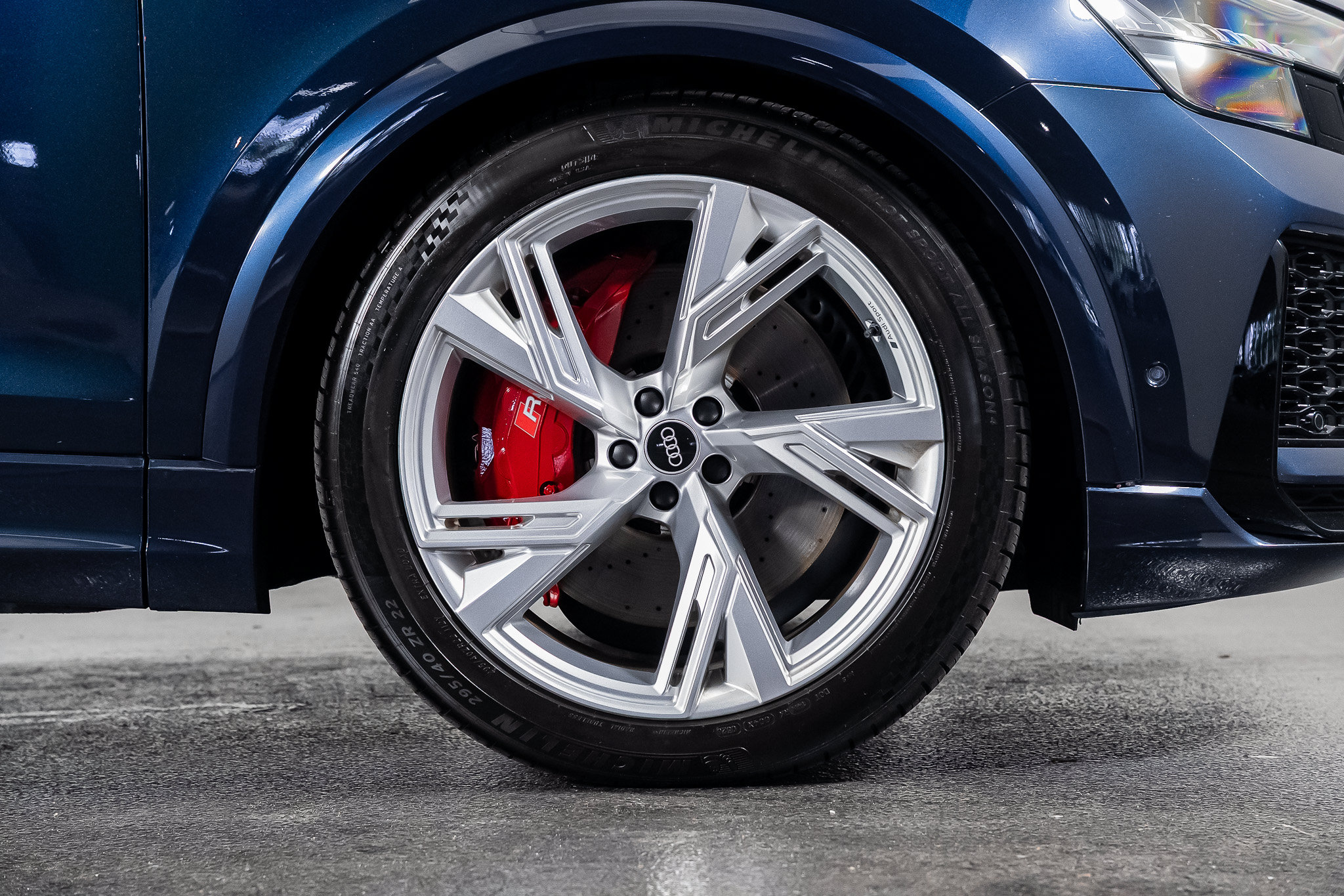 Used 2024 Audi RS Q8 AWD/4WD image 37
