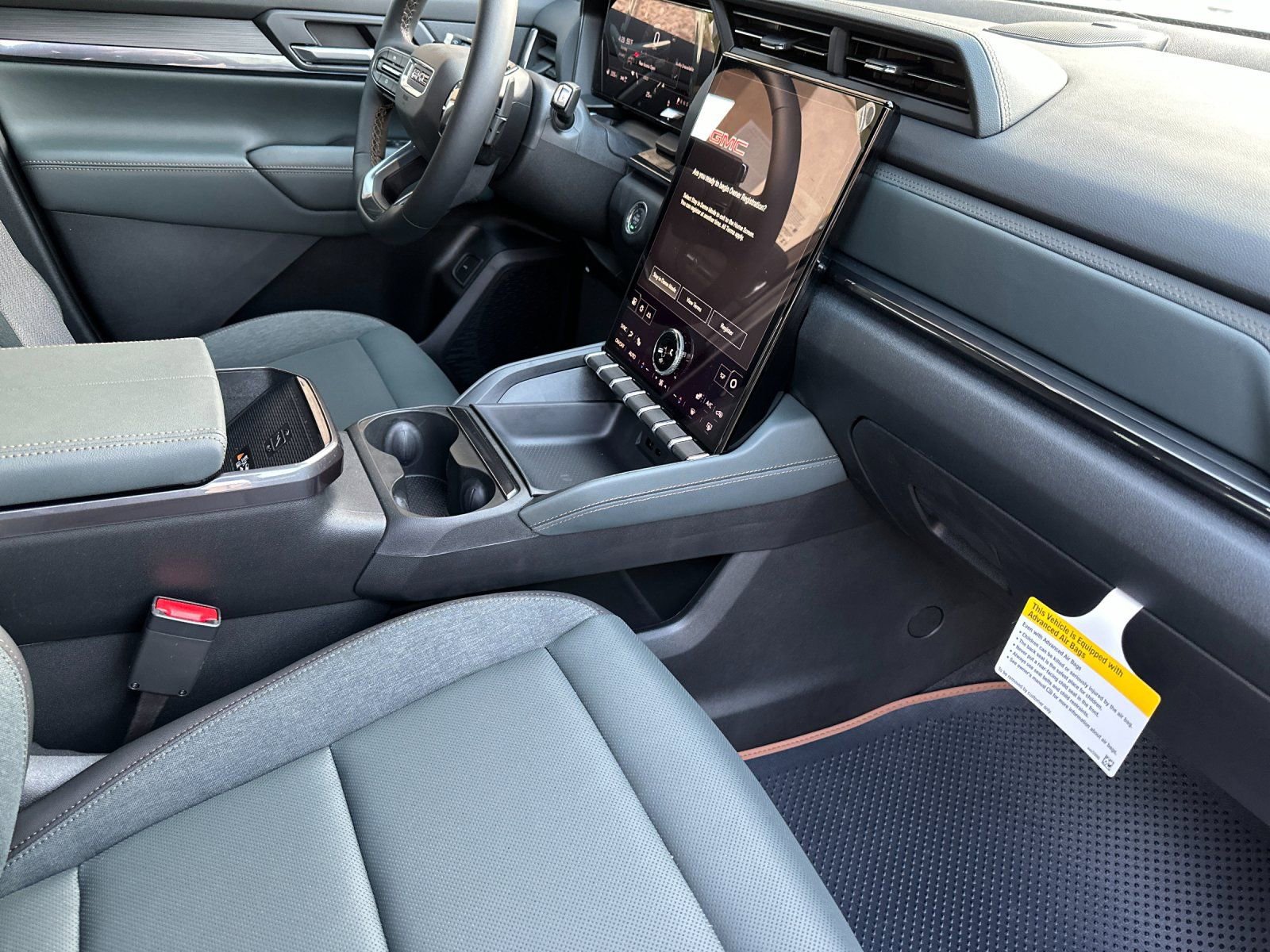 New 2026 GMC Terrain AT4 w/ Technology Package II AWD/4WD image 16