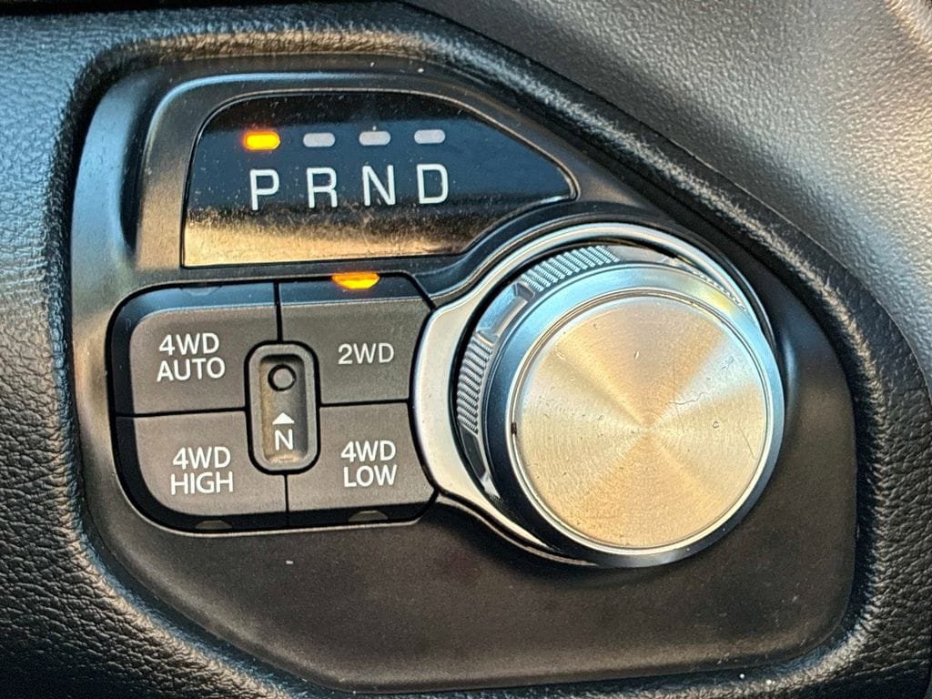 Used 2022 RAM 1500 Laramie AWD/4WD image 30