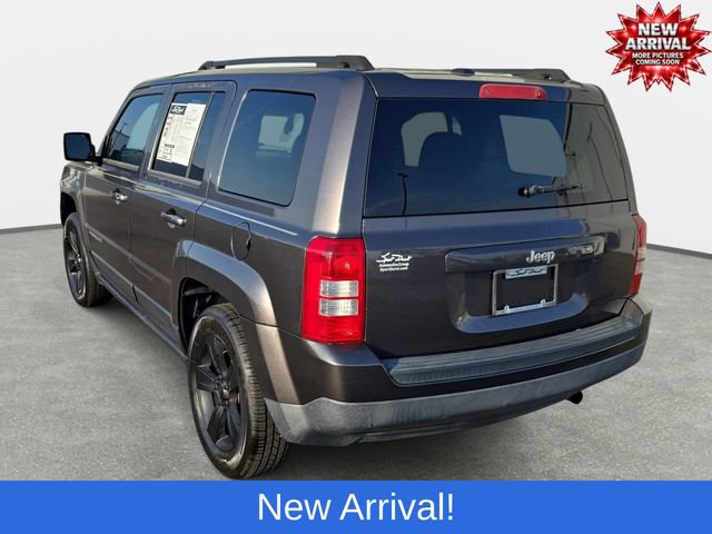 Used 2015 Jeep Patriot Sport w/ Power Value Group FWD image 7