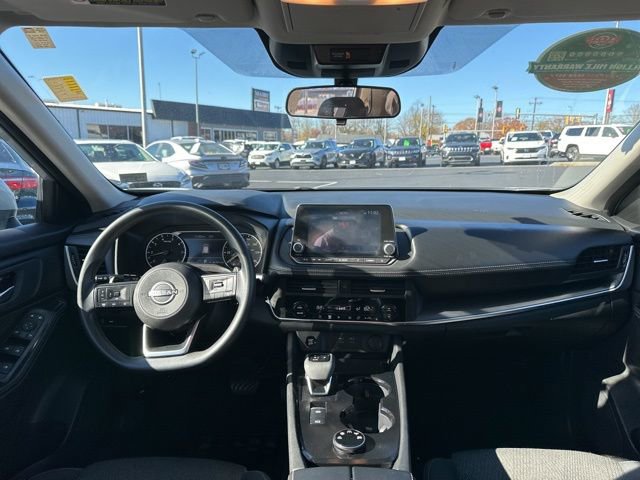Used 2024 Nissan Rogue SV image 23