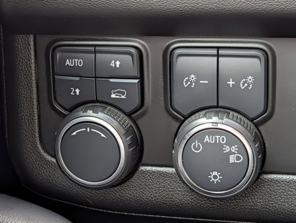 Used 2021 Chevrolet Tahoe LT AWD/4WD image 41