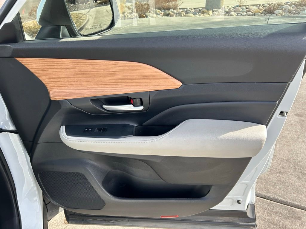 Used 2024 Toyota Grand Highlander Limited image 33