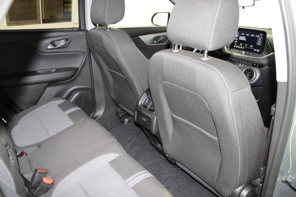 Used 2025 Chevrolet Blazer LT image 31