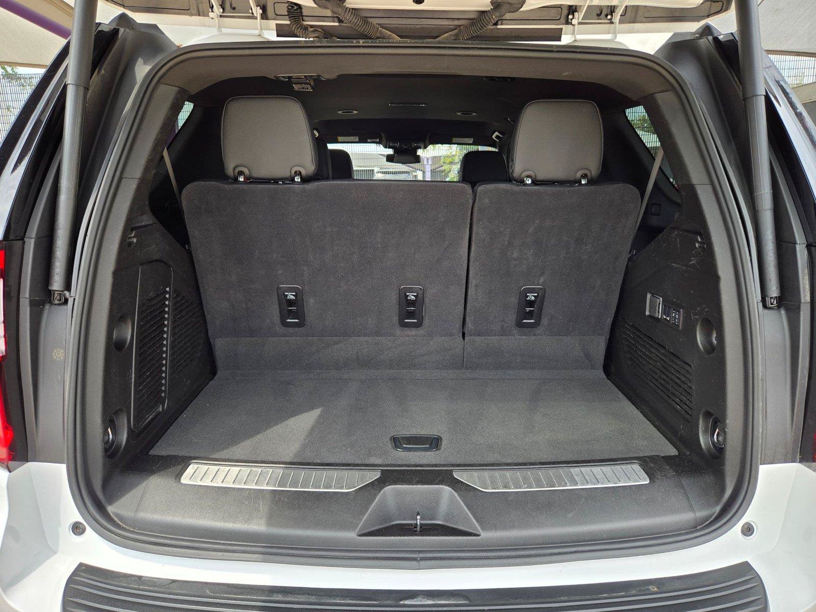 Used 2025 GMC Yukon Denali AWD/4WD image 28