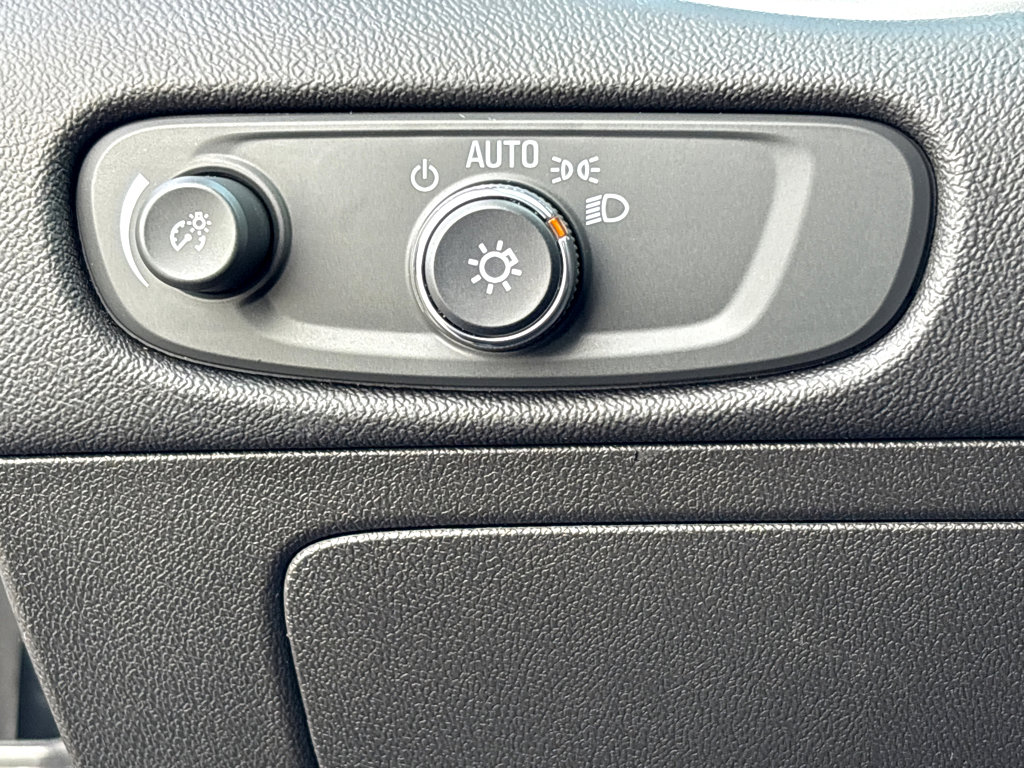 Used 2022 Chevrolet Malibu LT image 13