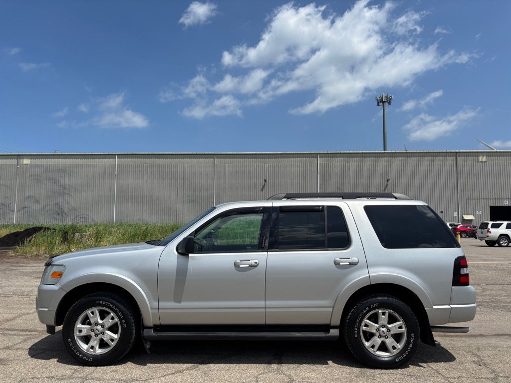 Used 2009 Ford Explorer XLT AWD/4WD image 6