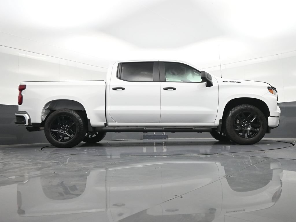Used 2026 Chevrolet Silverado 1500 Custom w/ Turbomax Blackout Package RWD image 28