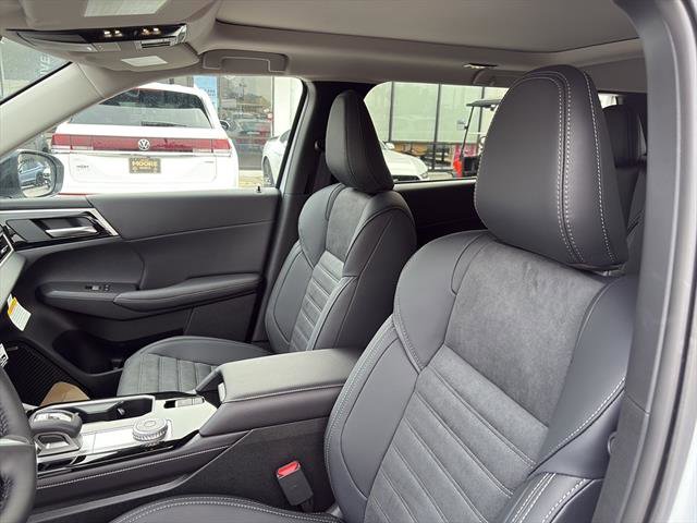 New 2026 Mitsubishi Outlander Trail Edition AWD/4WD image 15