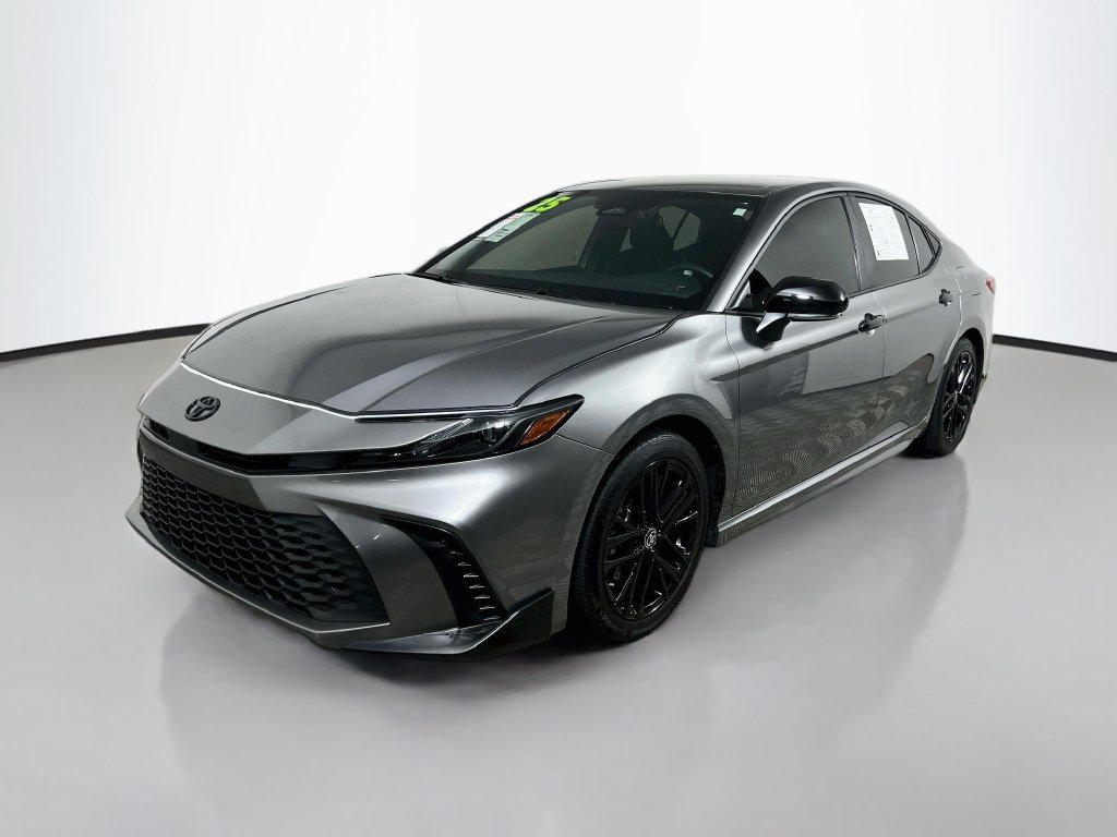 Used 2025 Toyota Camry SE FWD image 7