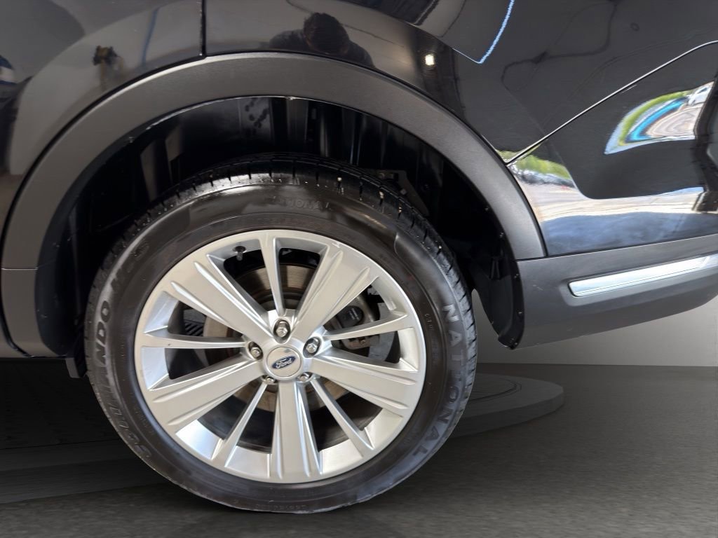 Used 2019 Ford Explorer Limited w/ Class III Trailer Tow Package AWD/4WD image 24