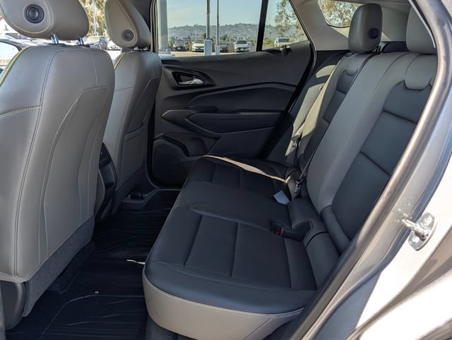 Used 2025 Chevrolet Trax ACTIV w/ Driver Confidence Package FWD image 12