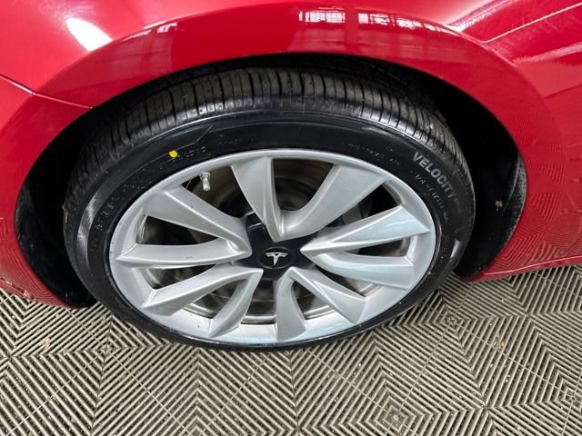 Used 2018 Tesla Model 3 Long Range image 10