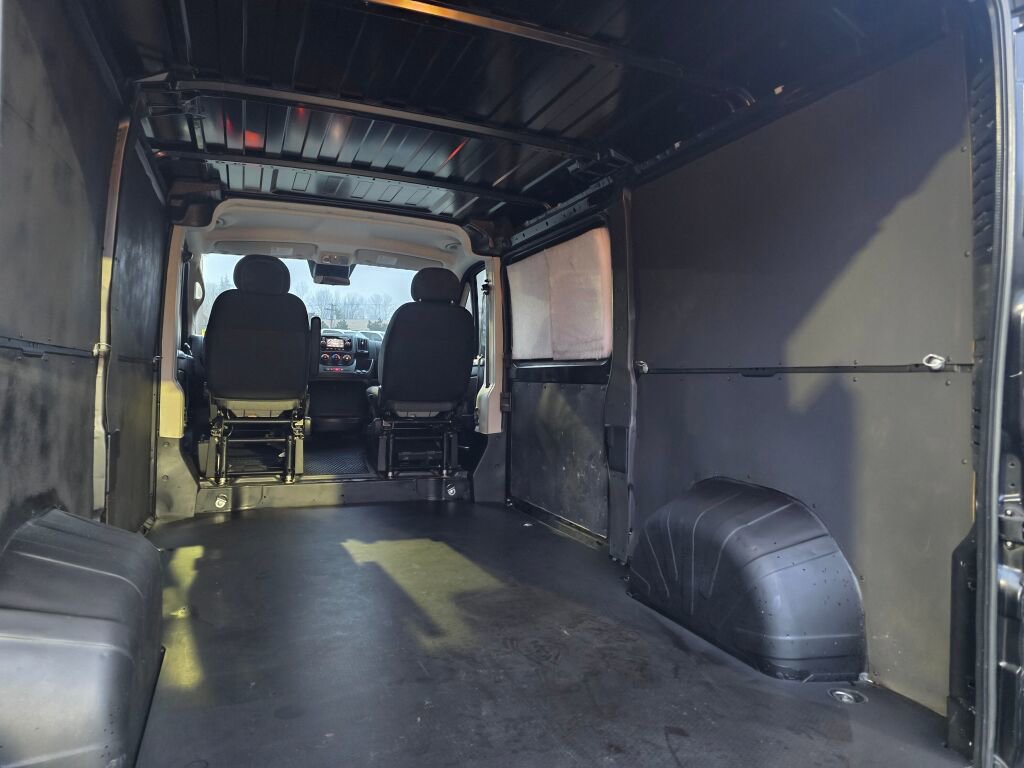 Used 2021 RAM ProMaster 1500 w/ Premium Appearance Group image 17