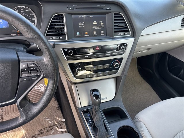 Used 2016 Hyundai Sonata SE image 27