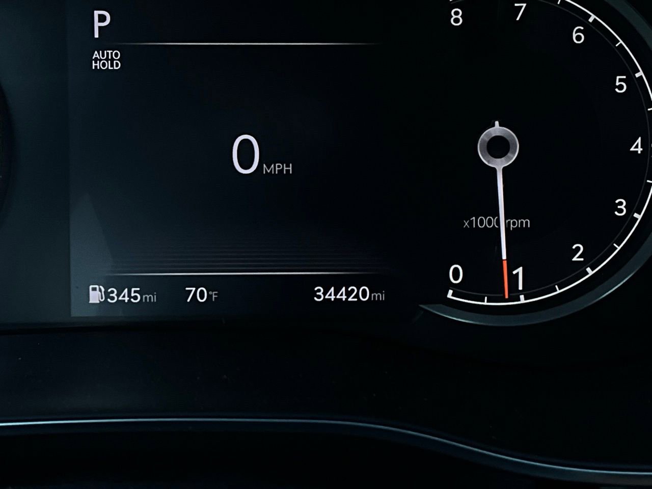 Used 2025 Genesis G70 2.5T image 38