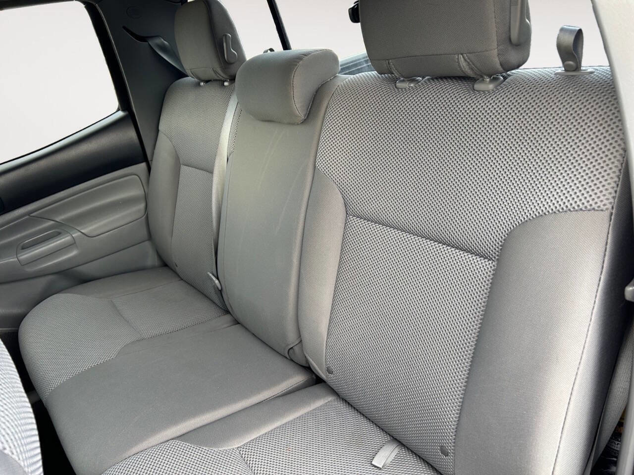 Used 2013 Toyota Tacoma 4x4 Double Cab w/ TRD Off-Road Pkg image 8