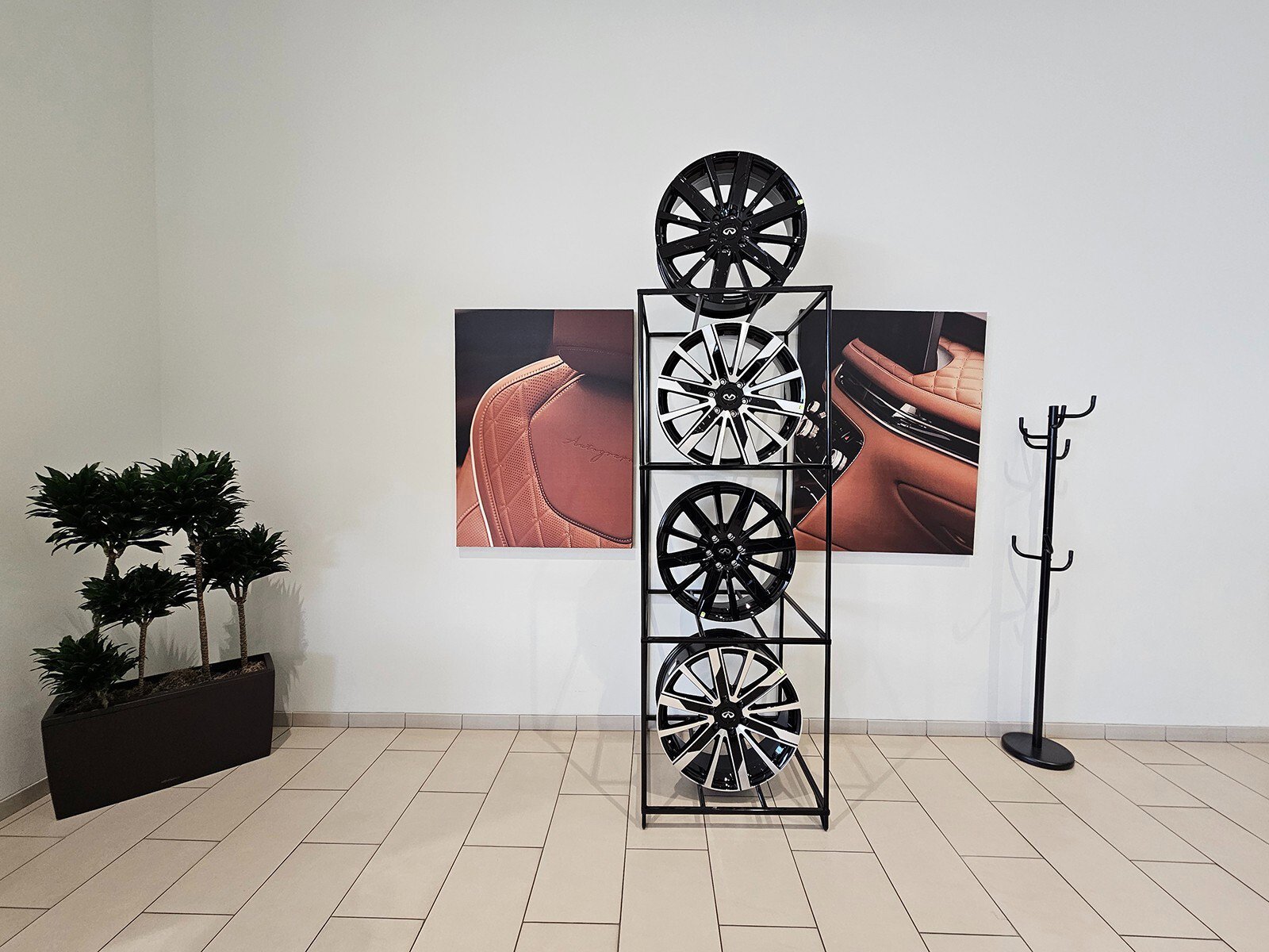 New 2026 INFINITI QX80 Autograph image 24