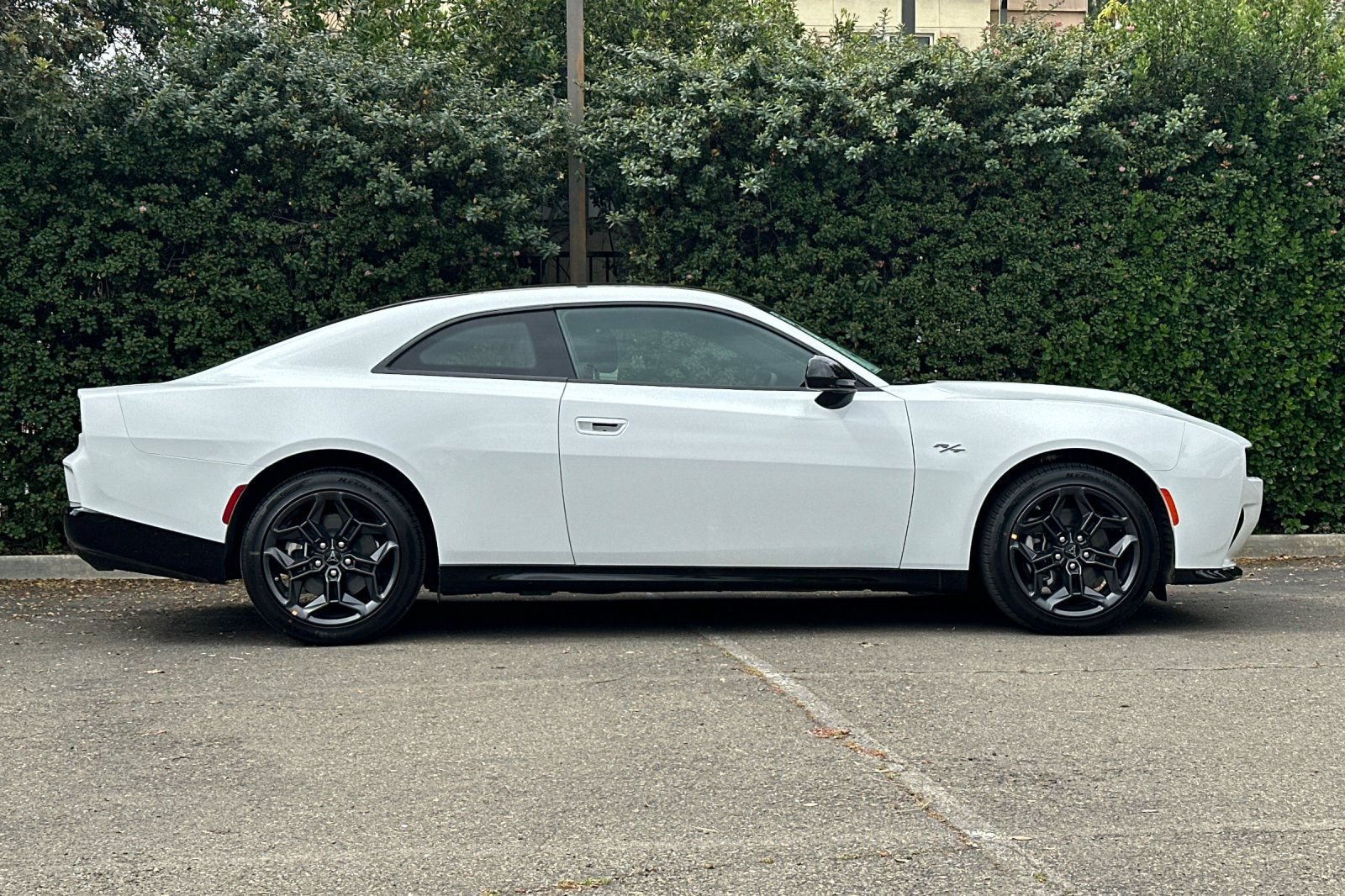 New 2026 Dodge Charger R/T w/ Blacktop Package AWD/4WD image 2