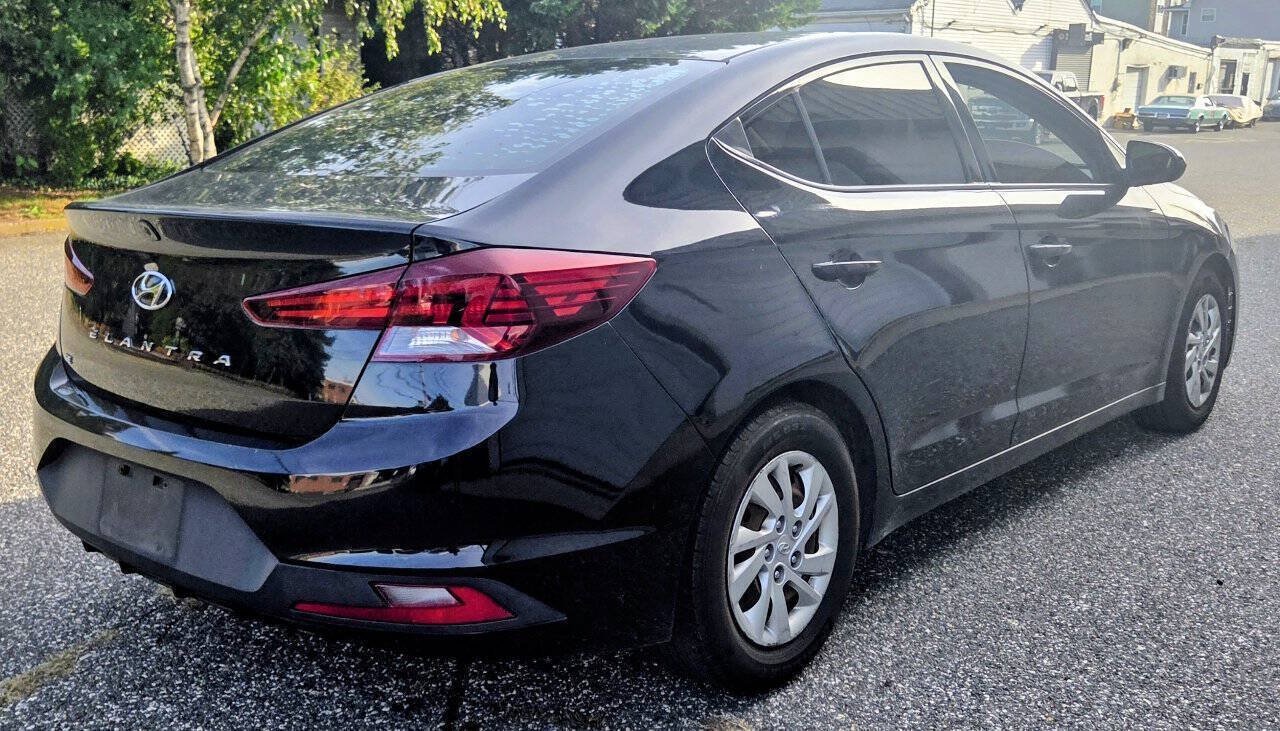 Used 2019 Hyundai Elantra SE FWD image 7