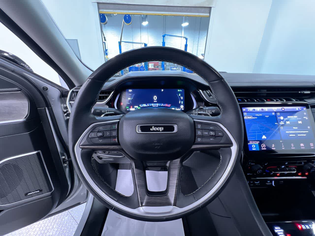 Used 2022 Jeep Grand Cherokee Limited 4xe AWD/4WD image 15