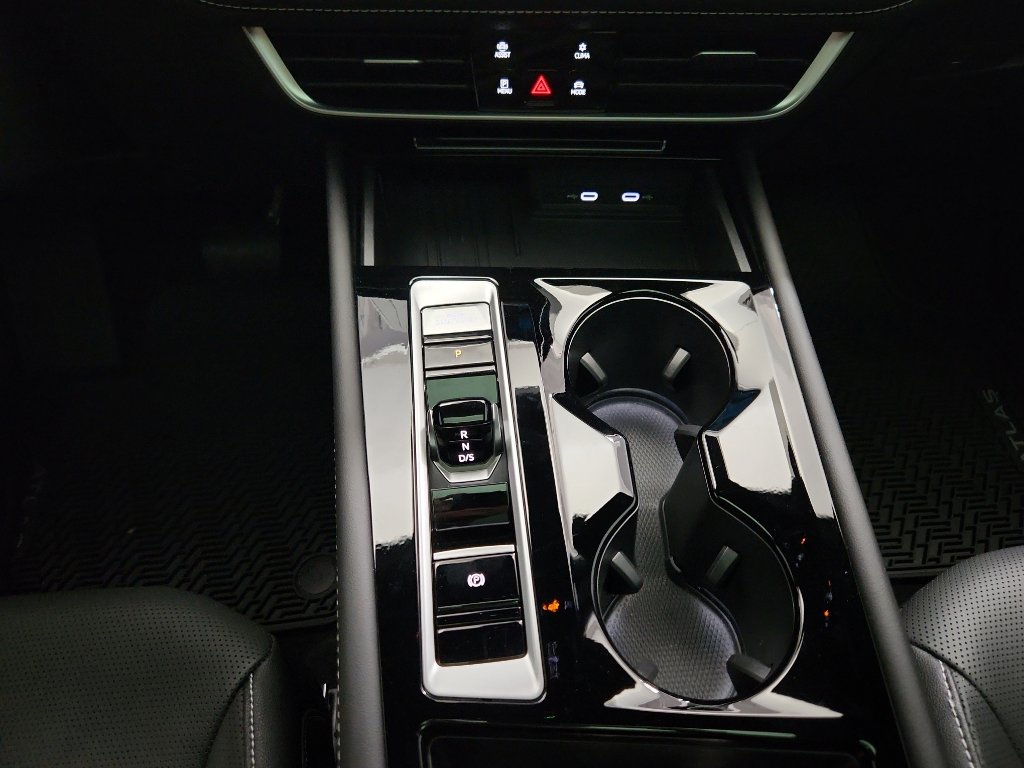 Certified 2025 Volkswagen Atlas Cross Sport SEL image 25