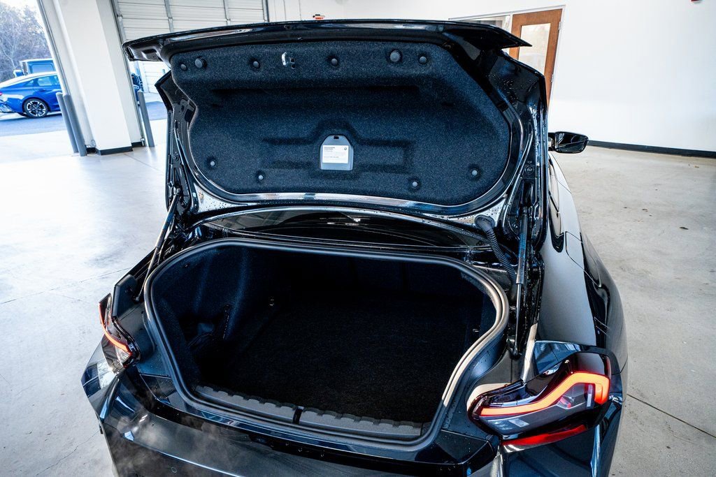 Used 2023 BMW M2 w/ Lighting Package image 61