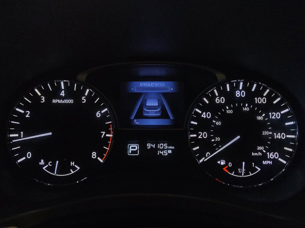 Used 2015 Nissan Pathfinder Platinum w/ Family Entertainment Package FWD image 23