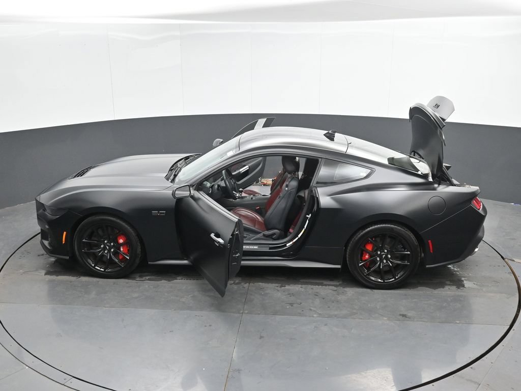 Used 2025 Ford Mustang GT Premium RWD image 52