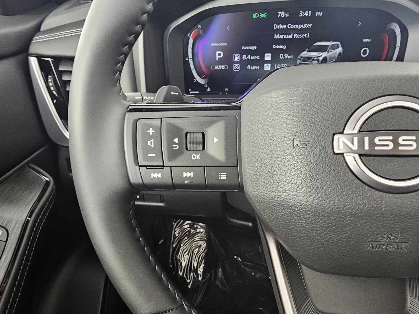 New 2026 Nissan Rogue Platinum image 28
