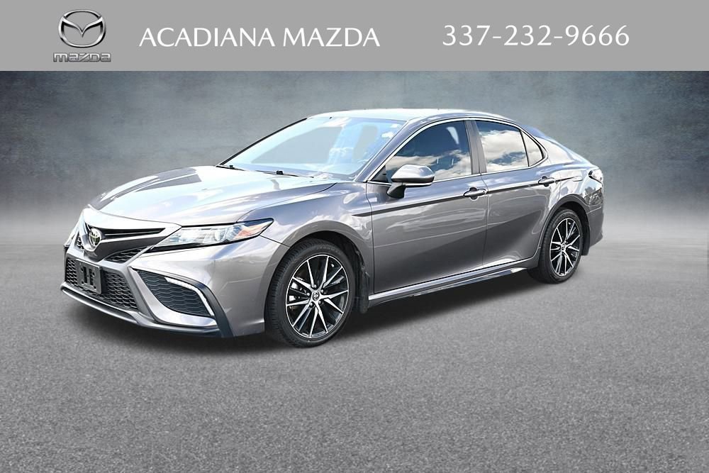 Used 2024 Toyota Camry SE