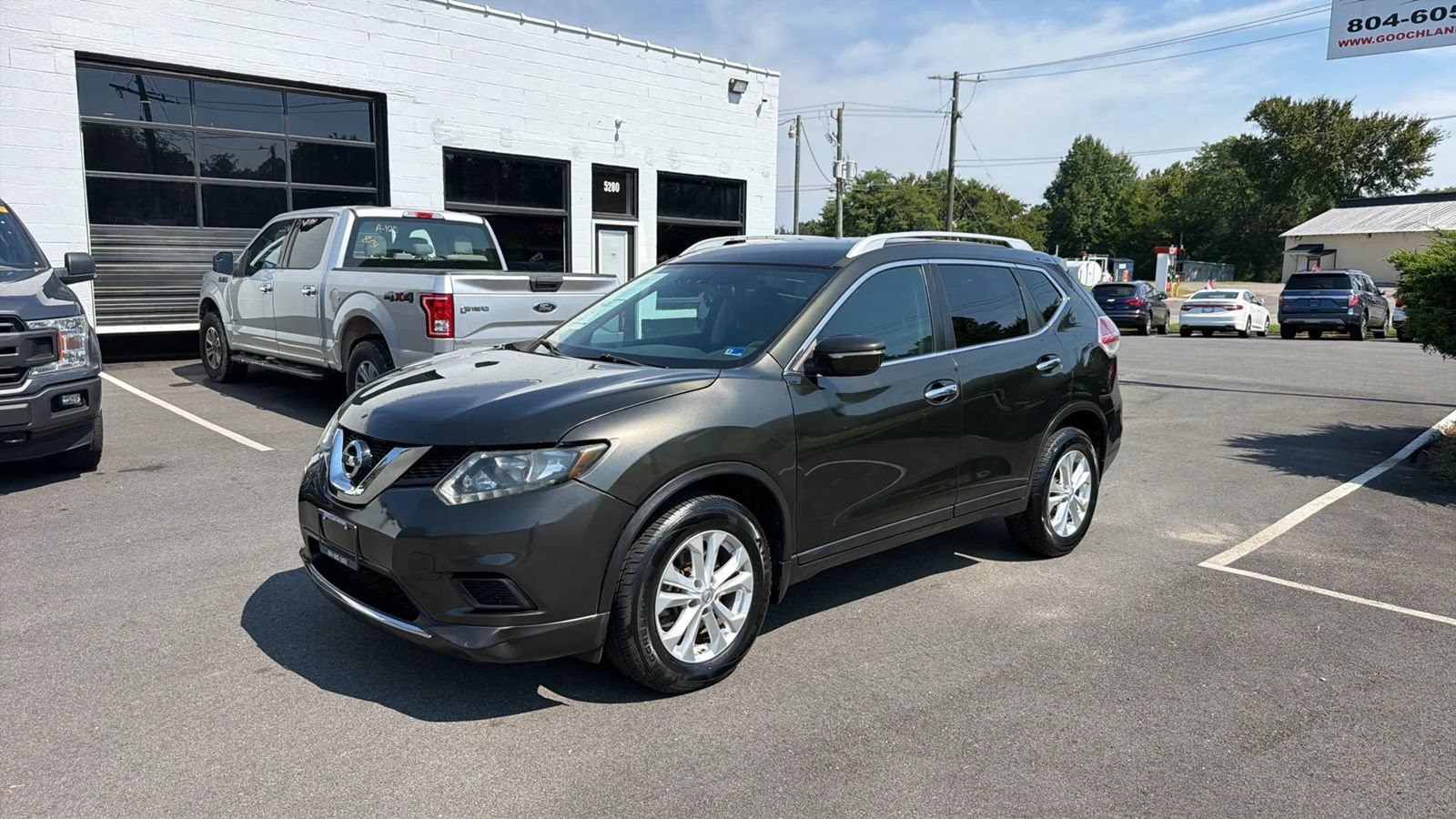 Used 2015 Nissan Rogue SV w/ SV Family Package AWD/4WD image 3