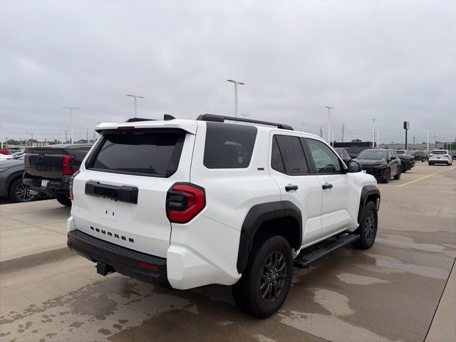 Used 2025 Toyota 4Runner SR5 RWD image 7