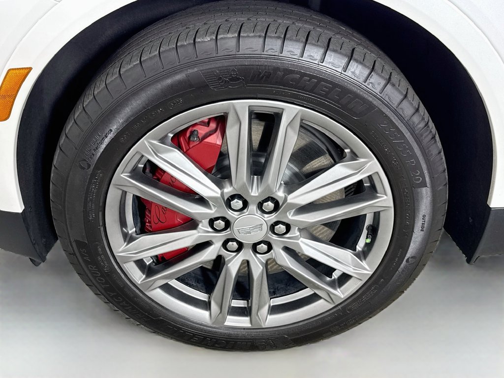Used 2024 Cadillac XT5 Sportv w/ LPO, Floor Liner Package AWD/4WD image 33