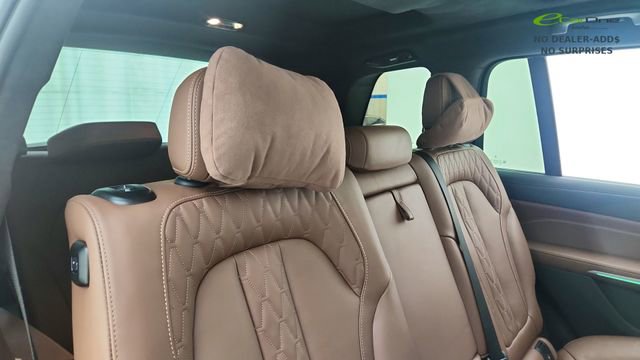 Used 2023 BMW X7 xDrive40i w/ Executive Package AWD/4WD image 27