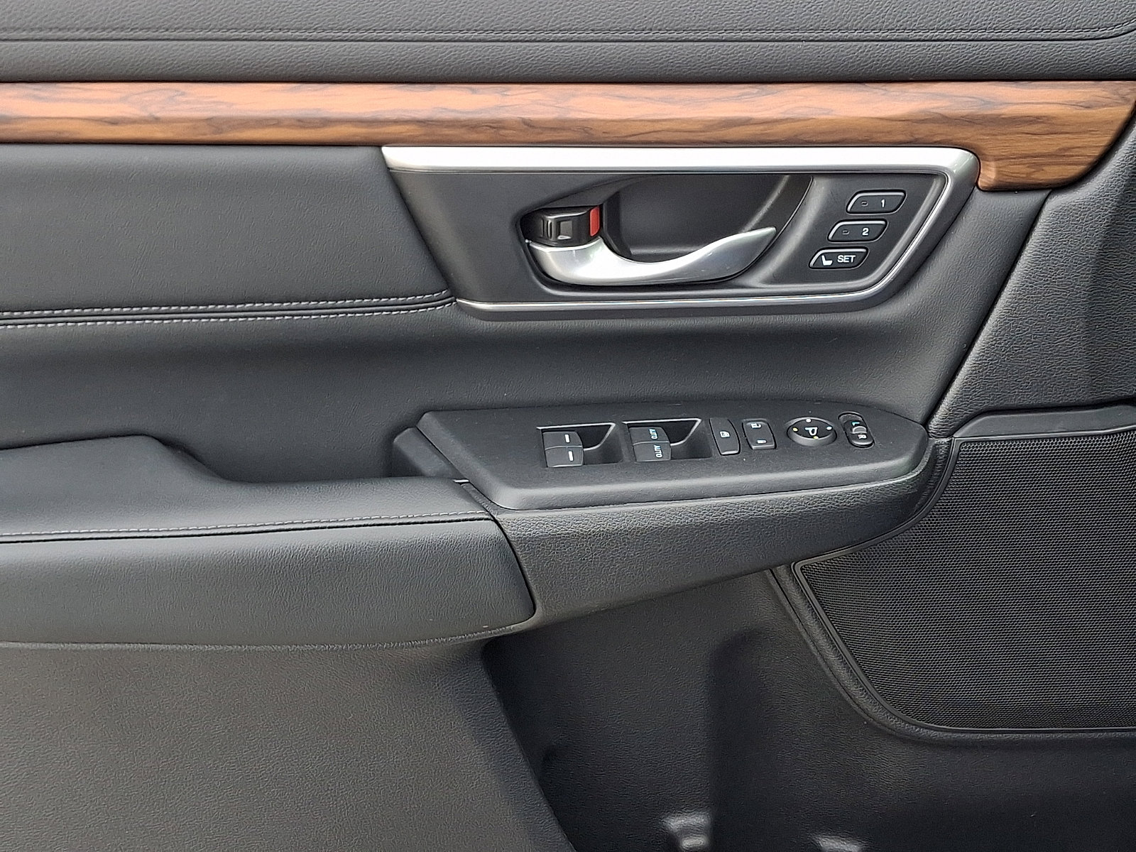 Used 2022 Honda CR-V EX-L image 13