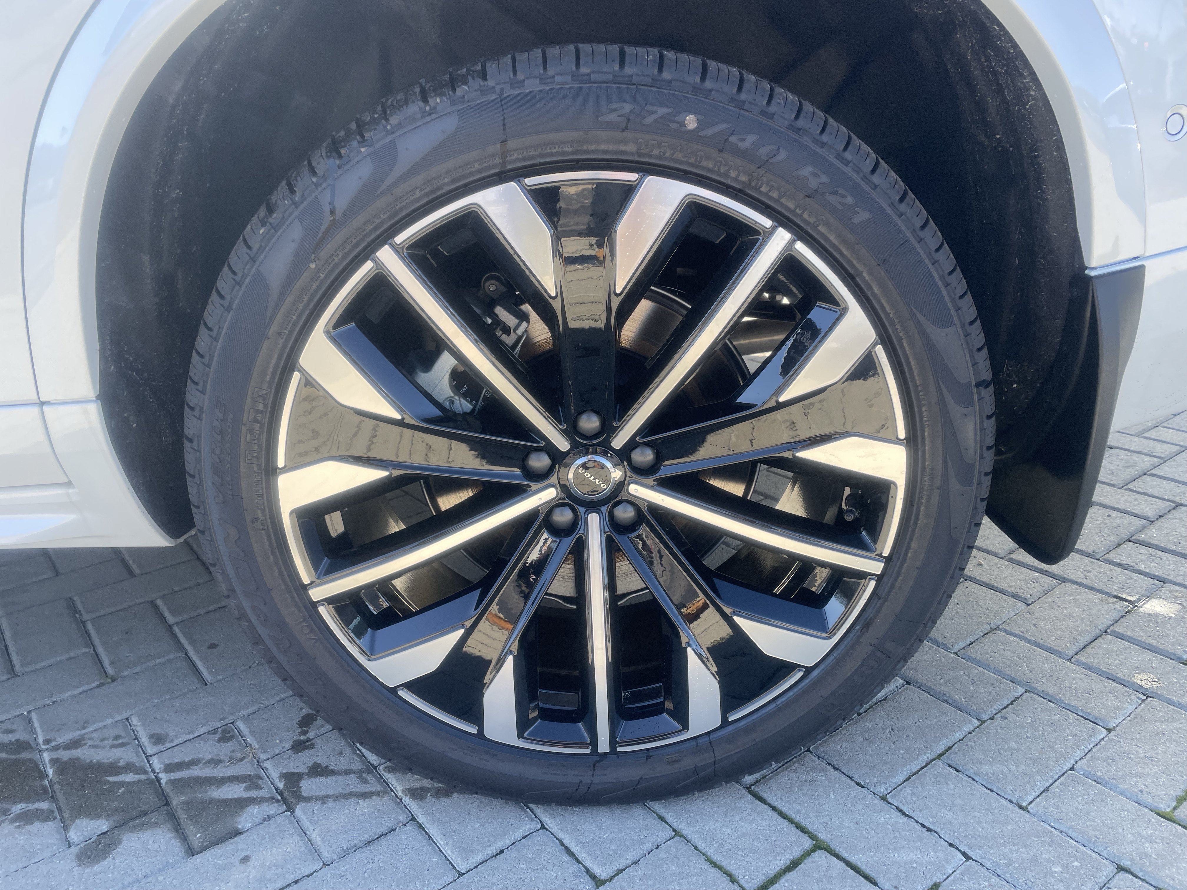 New 2026 Volvo XC90 B6 Ultra w/ Lounge Package AWD/4WD image 8