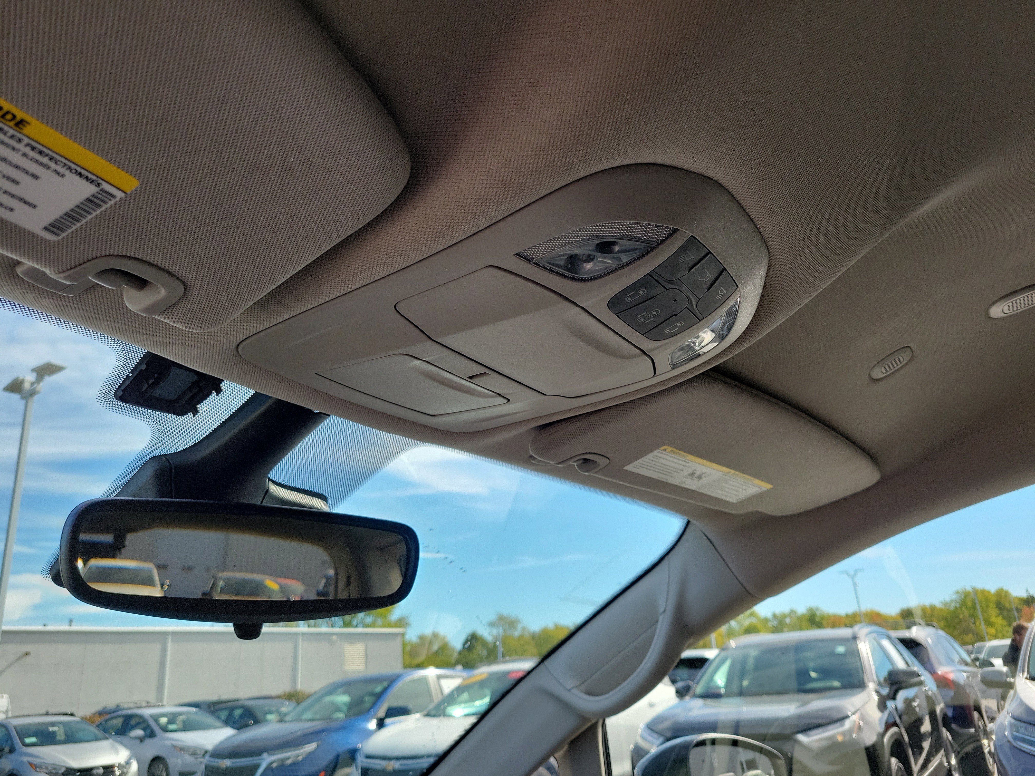 Used 2023 Chrysler Pacifica Touring-L image 30