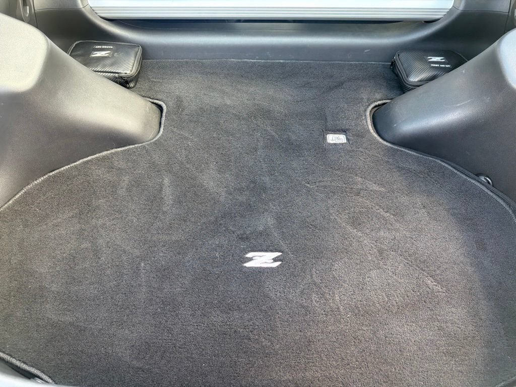 Certified 2024 Nissan Z Performance w/ Floor Mat Package RWD image 38