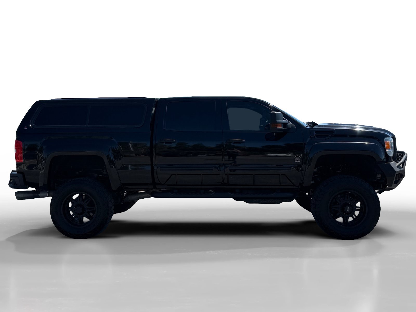 Used 2018 GMC Sierra 2500 Denali w/ Duramax Plus Package AWD/4WD image 6