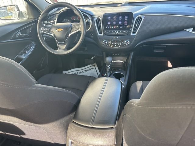 Used 2024 Chevrolet Malibu LT image 37
