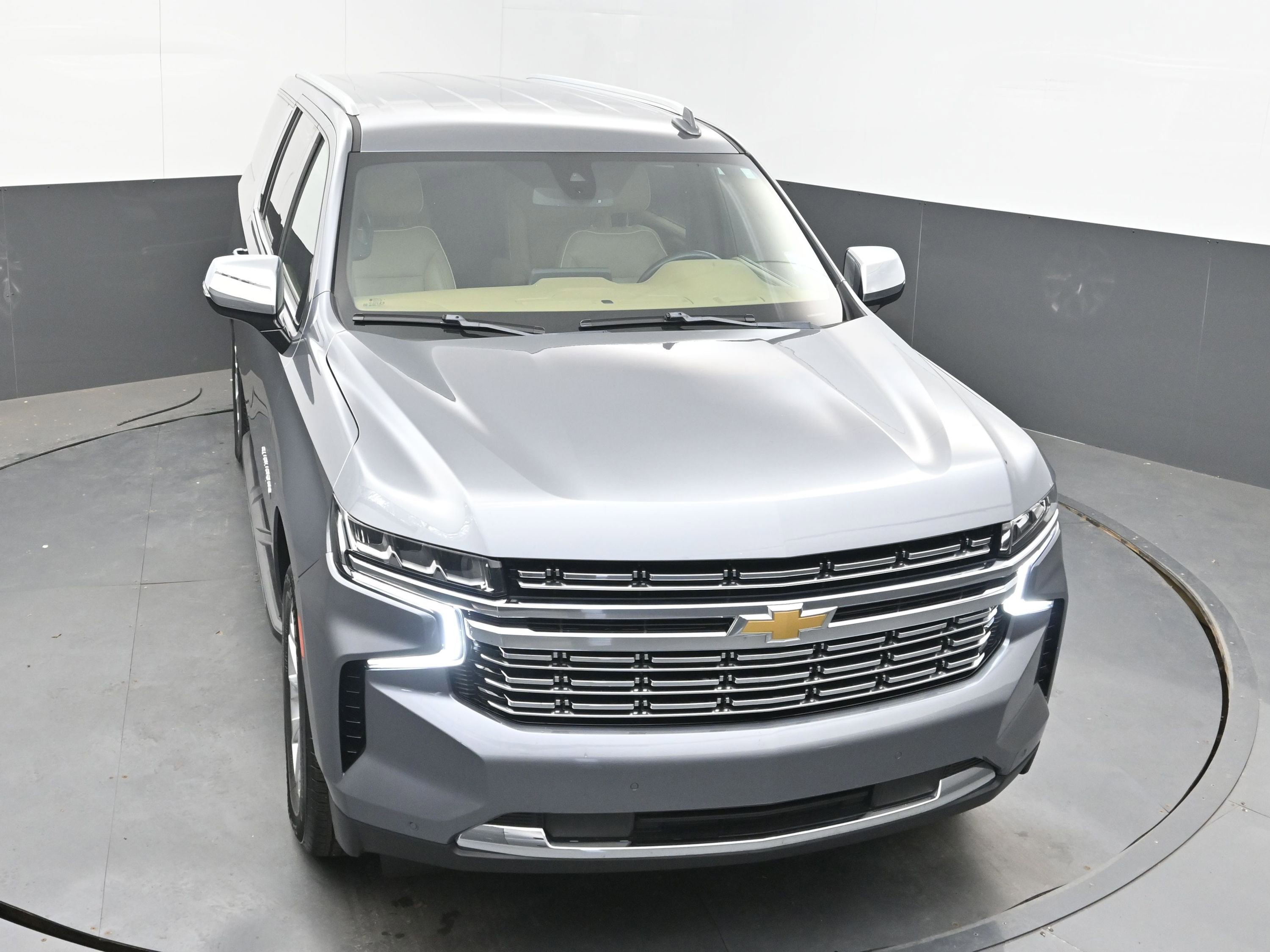 Used 2021 Chevrolet Suburban Premier image 32