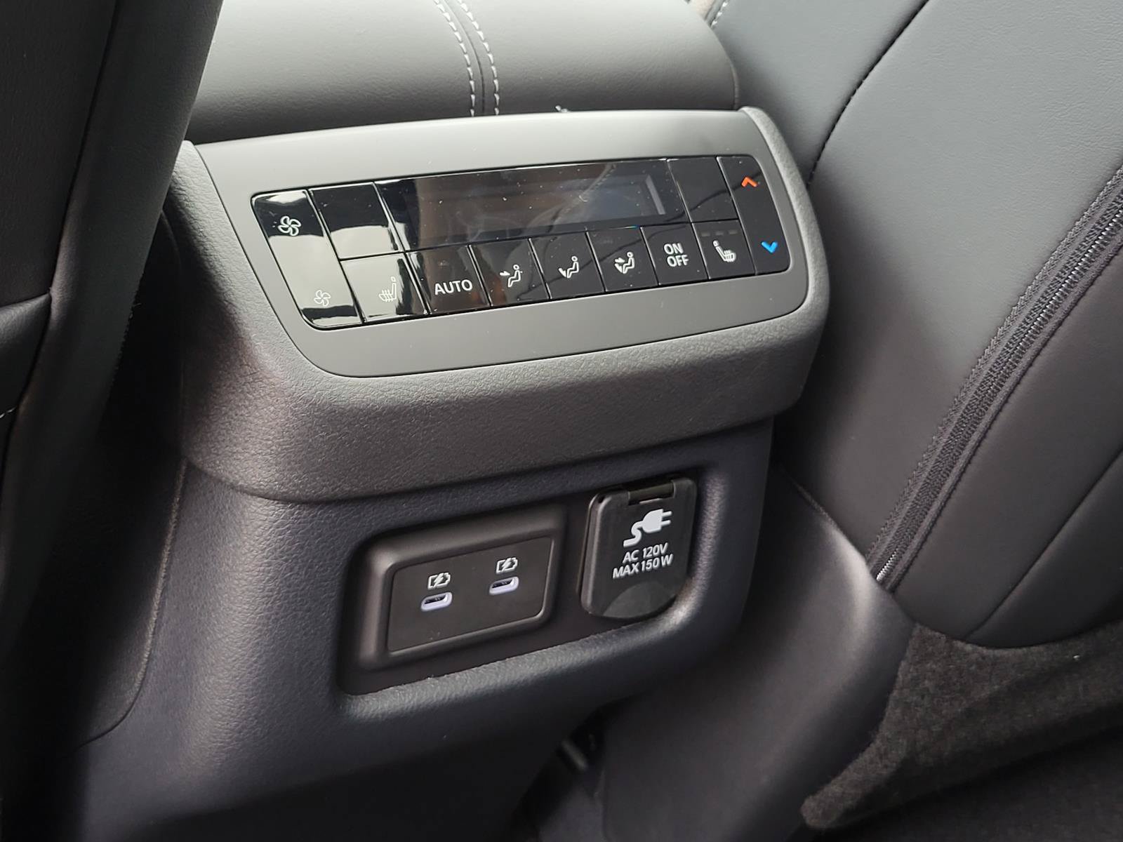 New 2026 Nissan Pathfinder Platinum w/ Cargo Package FWD image 17