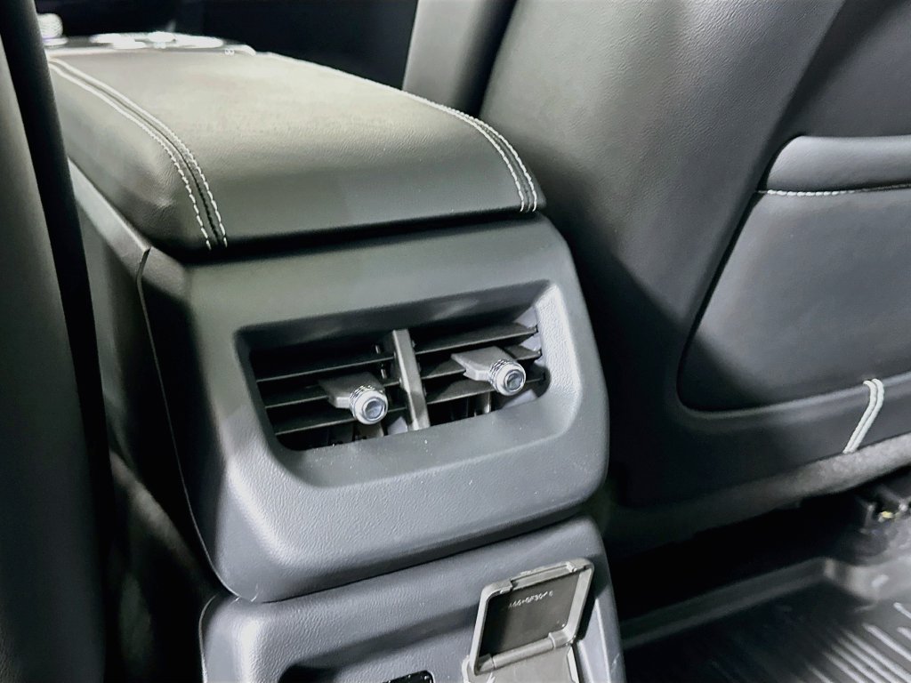 New 2027 Cadillac Optiq Premium Sport w/ LPO, Floor Liner Package AWD/4WD image 33