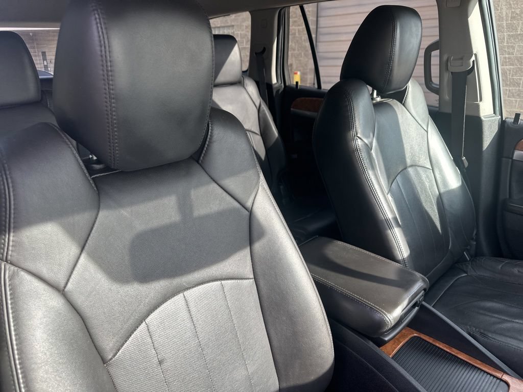 Used 2012 Buick Enclave Leather AWD/4WD image 31