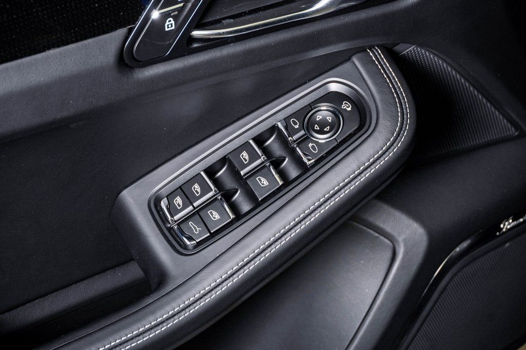 New 2026 Porsche Macan GTS image 26