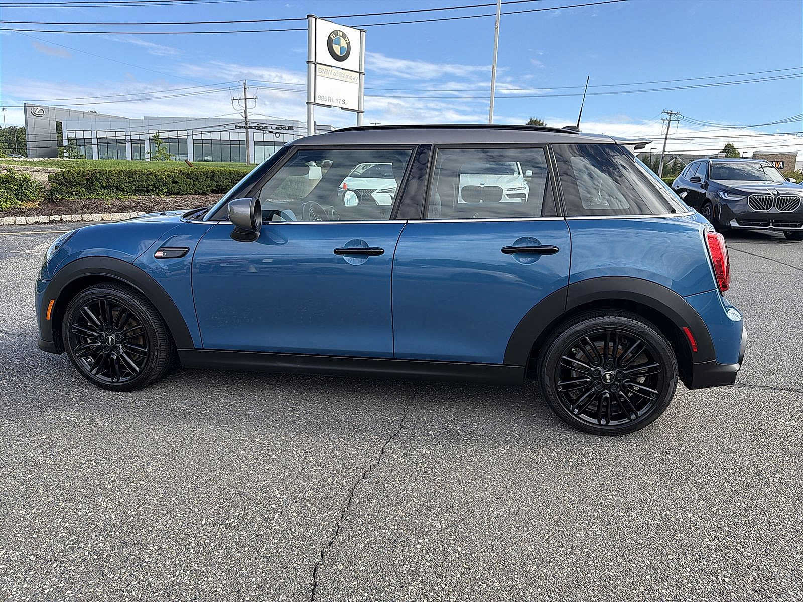 Used 2023 MINI Cooper S FWD image 11