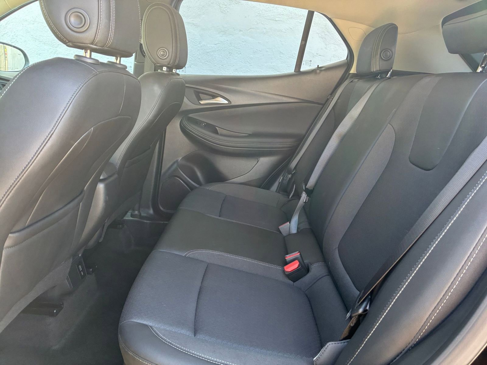 Used 2025 Buick Encore GX Preferred image 24