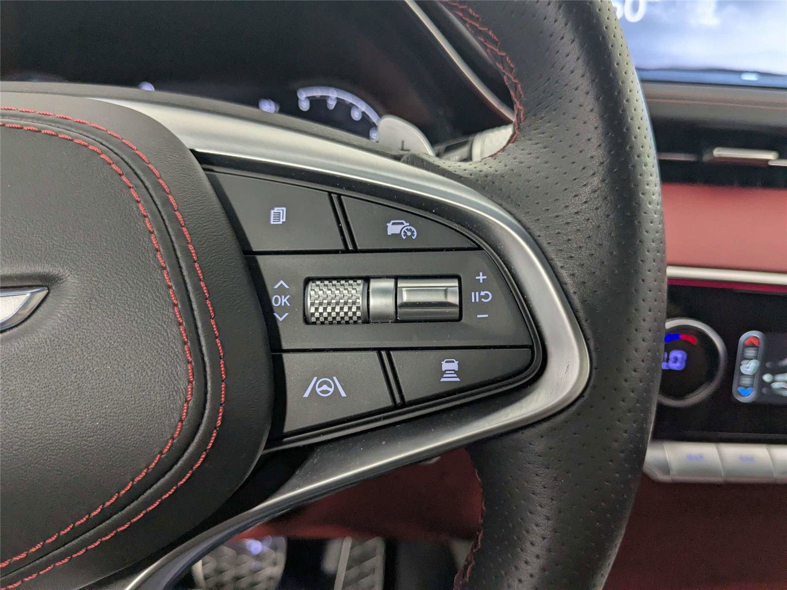 Used 2024 Genesis GV70 3.5T Sport w/ Sport Advanced Package AWD/4WD image 19