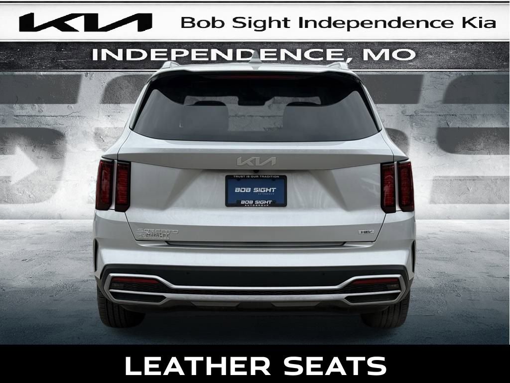 Certified 2023 Kia Sorento EX image 11